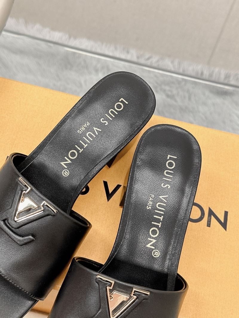 Louis Vuitton Slippers